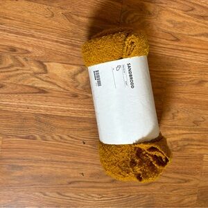 Sandbrodd Mustard Yellow Decorative Throw